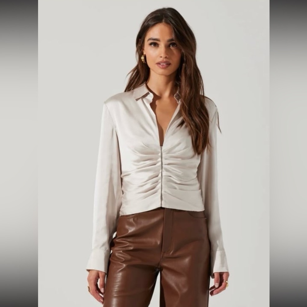 ASTR the Label - Angelina Satin Collared Ruched Long Sleeve Top